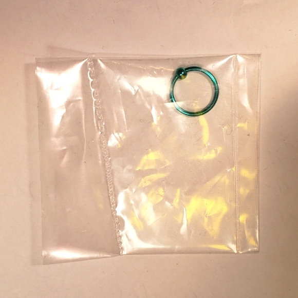 NWOT, 16g, Green, Unisex, BCR Ball Captive Hoop Earring - Picture 3 of 3